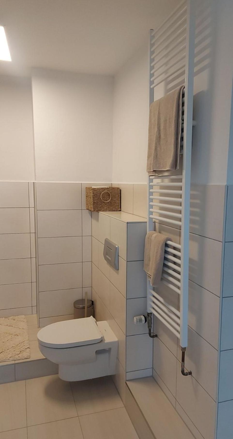 Stilvolle Ferienwohnung Free Parking, Space, Wlan Niestetal Kültér fotó